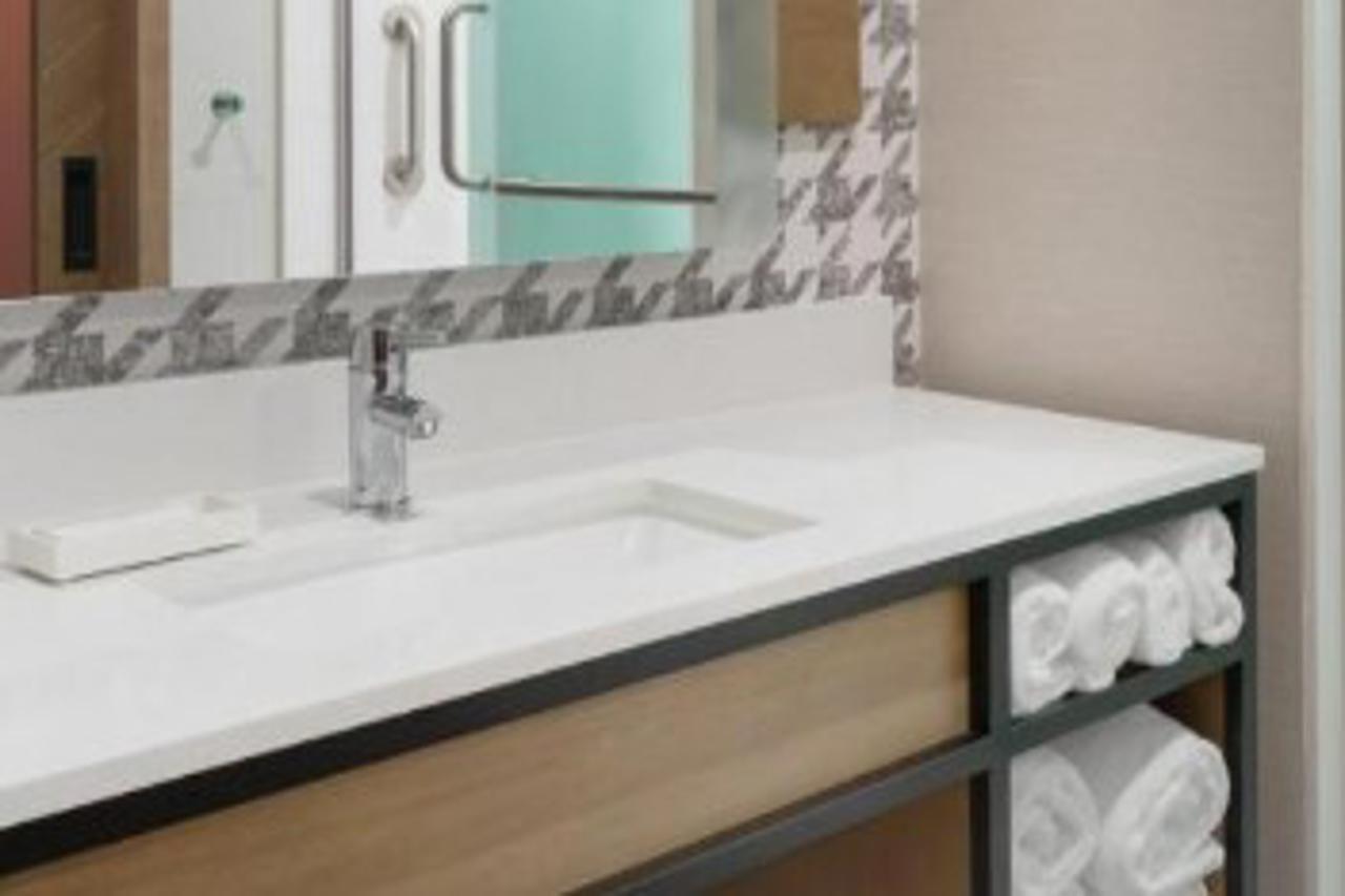Hilton Garden Inn Hays, Ks Esterno foto